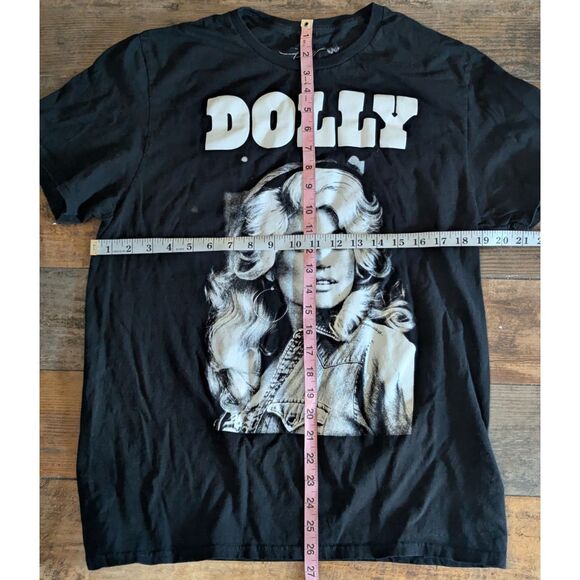 DOLLY PARTON Portrait T-Shirt L/G Country Music Vintage Aesthetic Tee - Picture 4 of 5